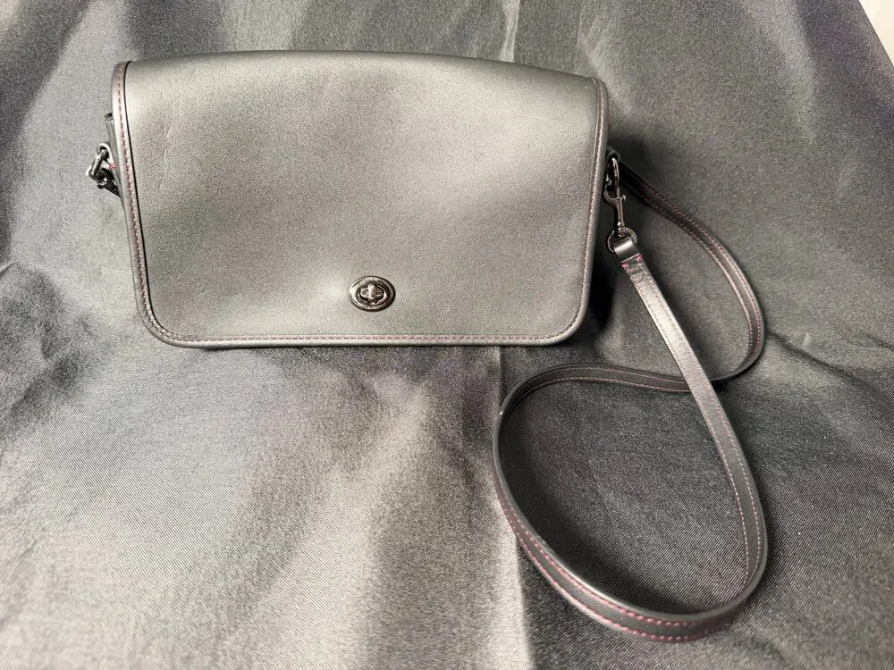 Coach 75th Anniversary Dinky Crossbody Bag 1941 Glovetanned Black/Pink NWOT37225